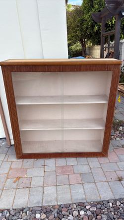 Free display cabinet