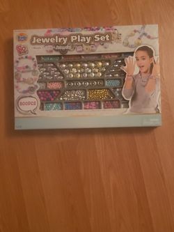 Jewelry Play Set Ages 5+
