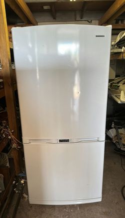 Samsung White Fridge Bottom Freezer Energy Star
