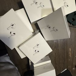 Air Pods (Brand New)