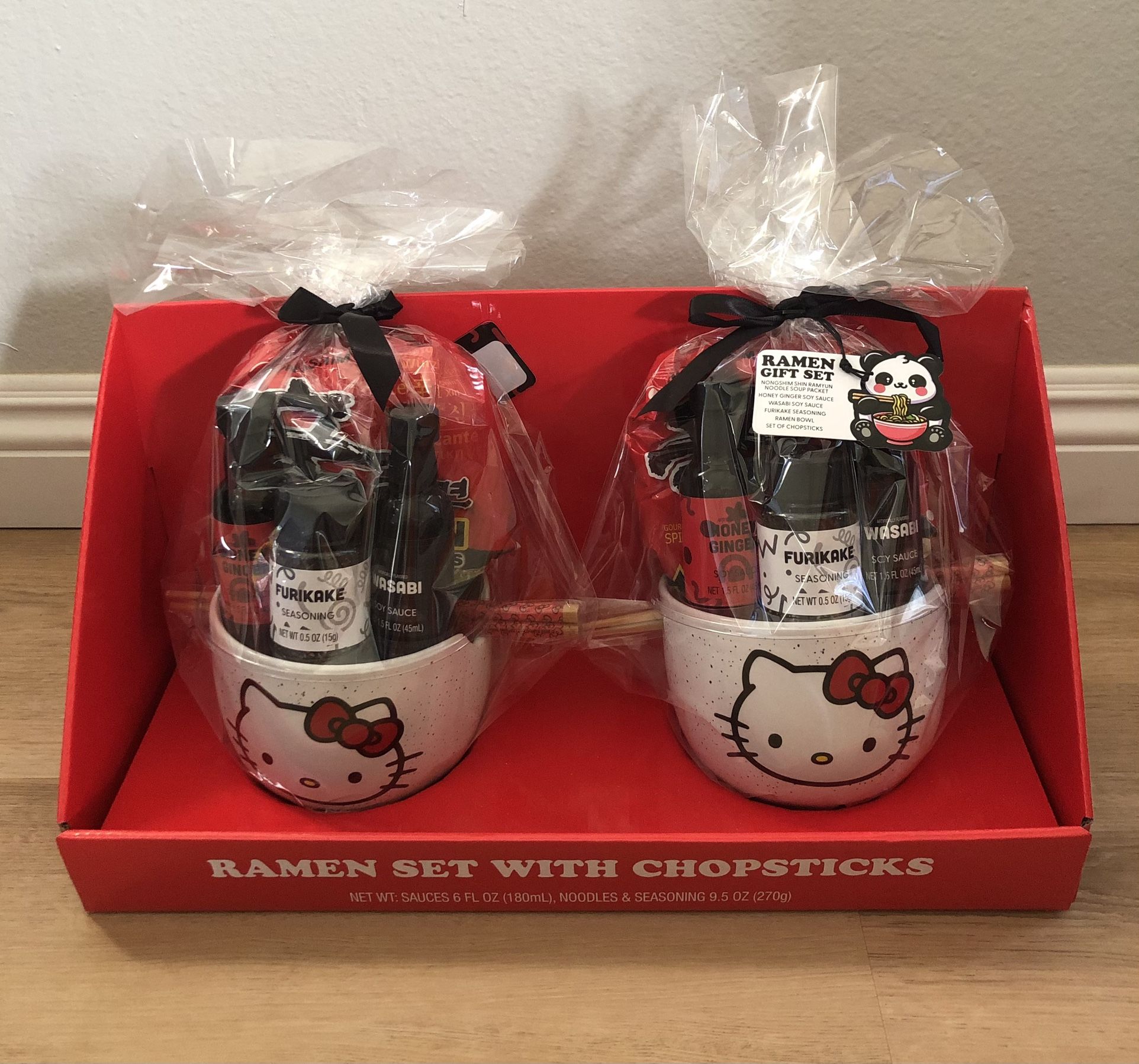 Hello Kitty Ramen Bowl Gift Set With Chopsticks…New Factory Sealed Box