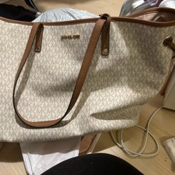 Michael Kors Never Full Bag