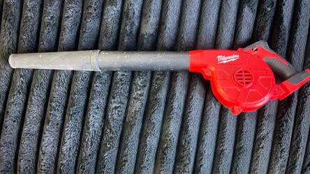Milwaukee M18 blower