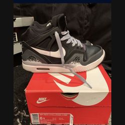  Nike  Air Tech Challenge 2 