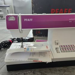 Pfaff Select 3.0 Sewing Machine