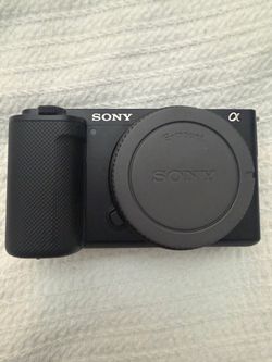 Sony ZV E10