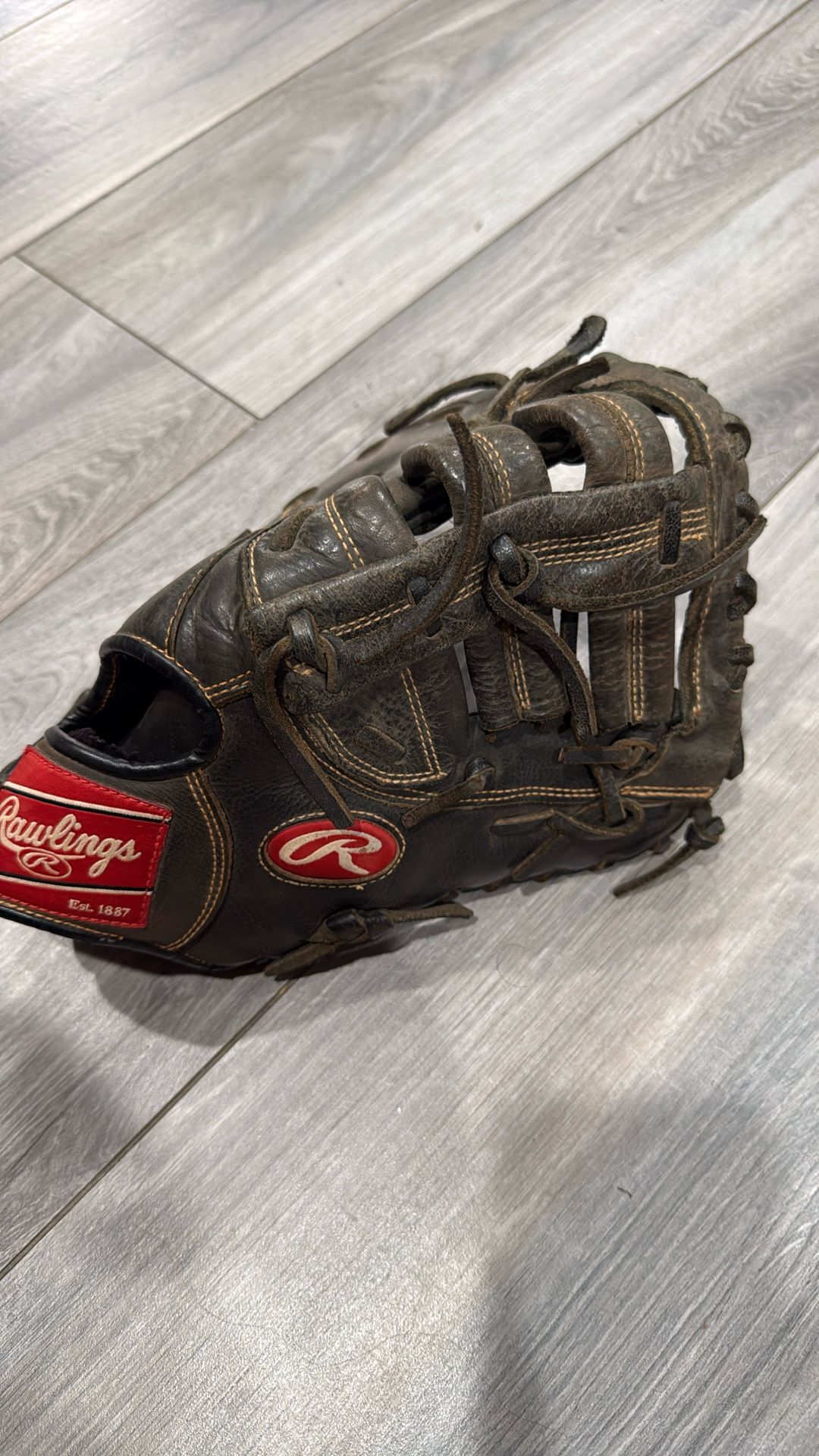 Rawlings 1st Base Glove. 