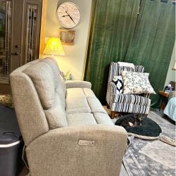 Flexsteel Sofa with power recliners and headrests