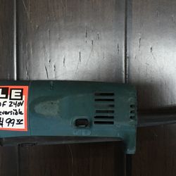 Makita DA3010F 240V 4 AMP 3/8” Reversible Angle Drill  