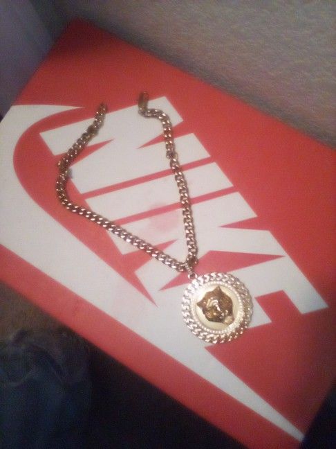 Cuban Link Gold Tiger Pendant Chain