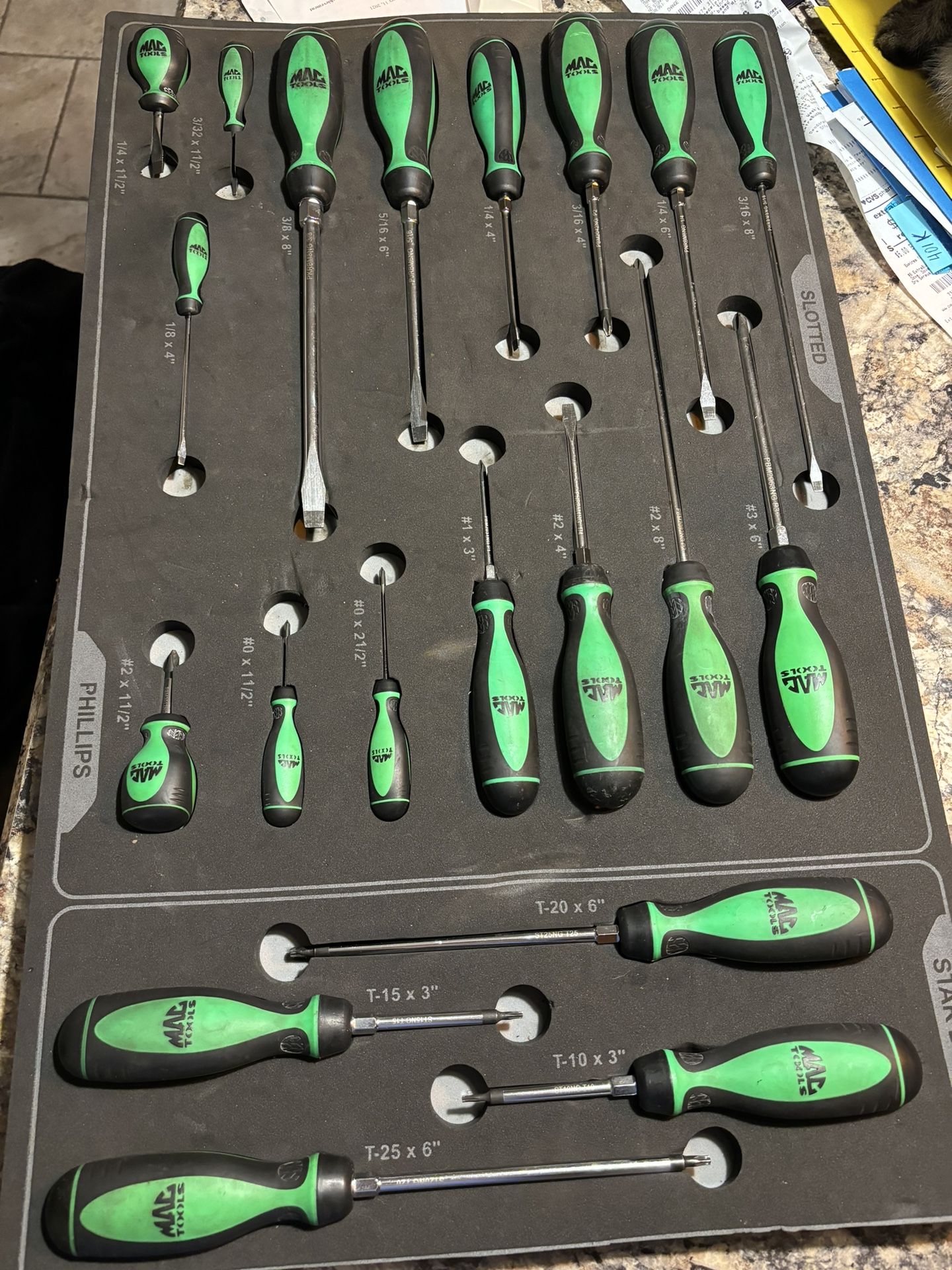 Mac Tools screwdriver Set