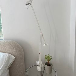 2 Artemide Tizio White Table Lamps 