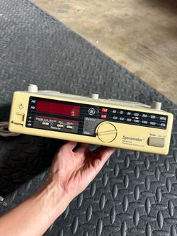 Vintage GE Spacemaker AM/FM Kitchen Radio – Works Great!
