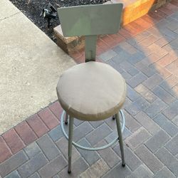 Heavy Duty Shop Chair