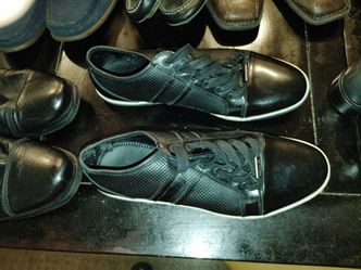 Men shoes 9 1/2