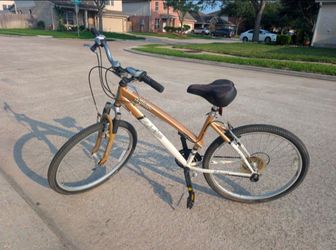 Schwinn Skyliner - 26" wheels Aluminum Mountain Bike