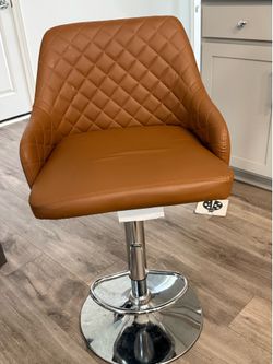 2 counter top chairs adjustable height