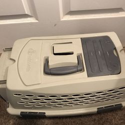 Pet Carrier Like New 
