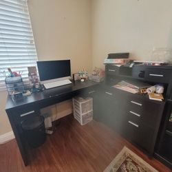Corner Desk