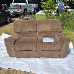 Loveseat 