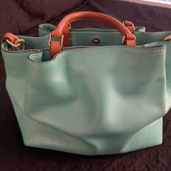 Large Dooney & Bourke Barlow OBO Make Offer