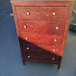 Chest Of Drawers And 1 Nightstand 