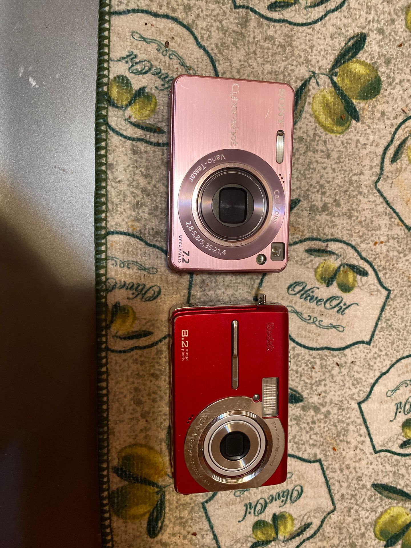 Digital camera