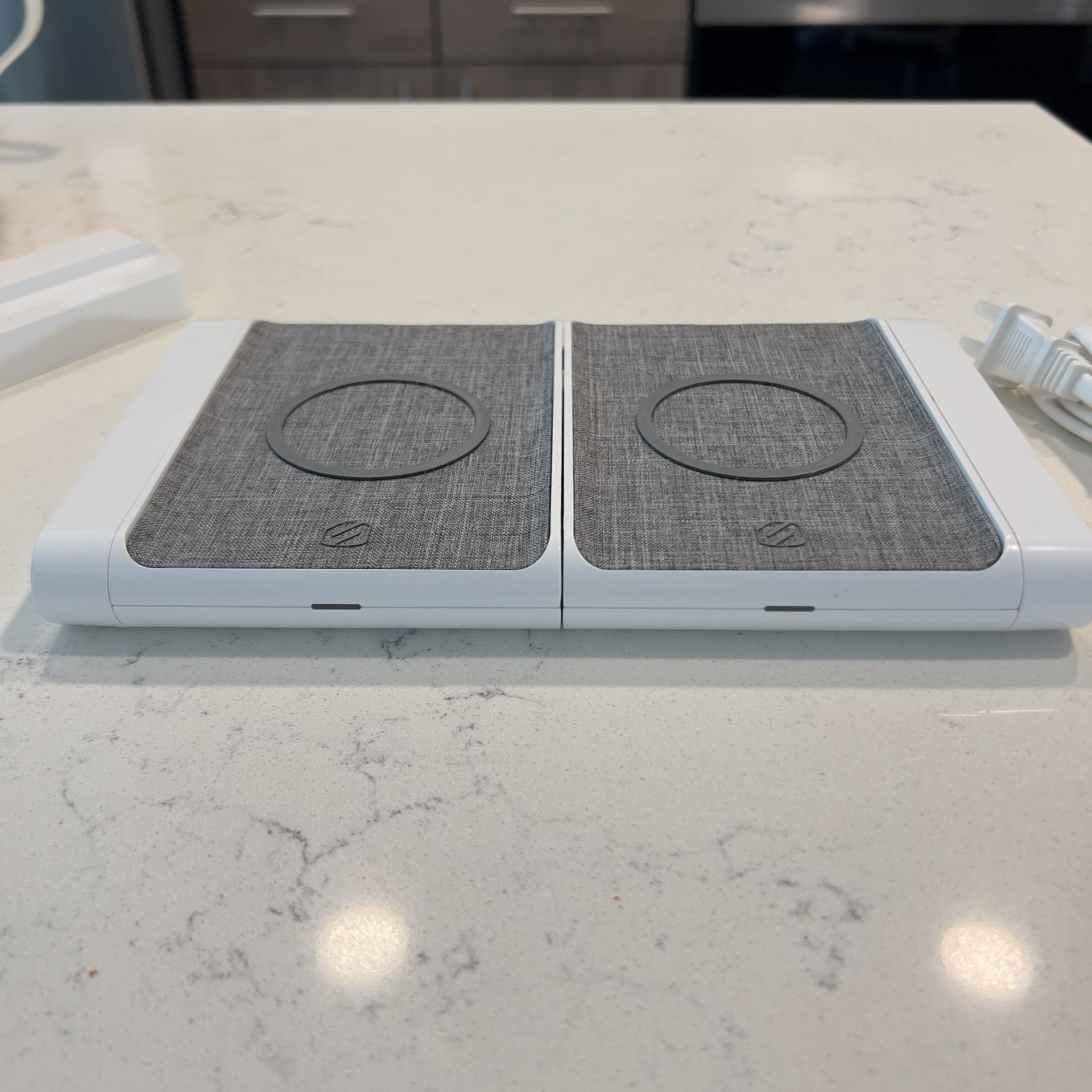 2 Fast Charge Modular Charging Station