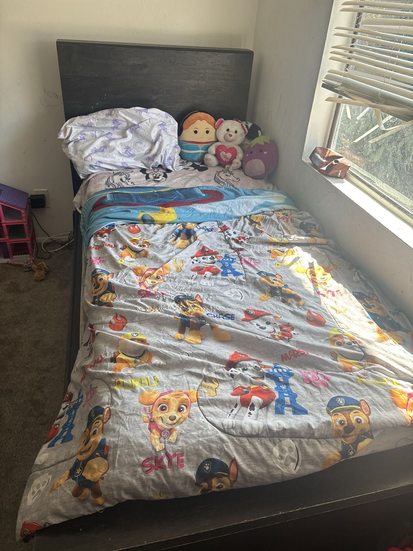 Twin Bed