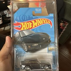 Hotwheels 95 Mazda Rx7 Super Treasure Hunt