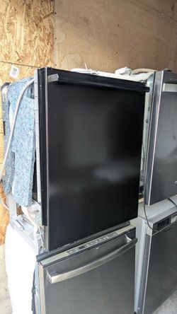 Black Bosch dishwasher