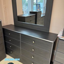 Grey Eight Drawer With Mirror New Chest 