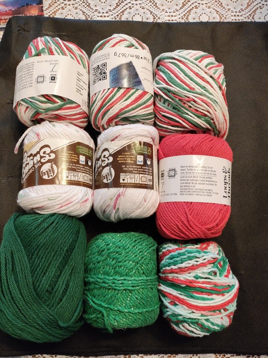 Yarn. Xmas. Bottom 2 Sparkle