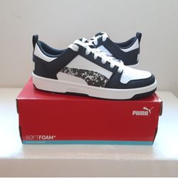 Puma Multiple Sizes Read Entire Description
