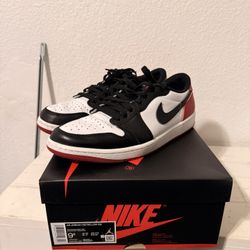 AIR JORDAN 1 LOW BLACK TOE