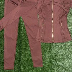 Brown lululemon set