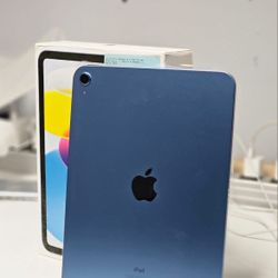 iPad 10th Generation (64 GB) With Warranty 