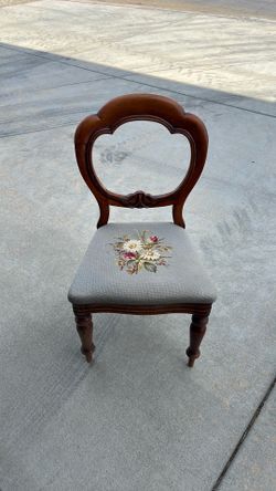 Wood chair