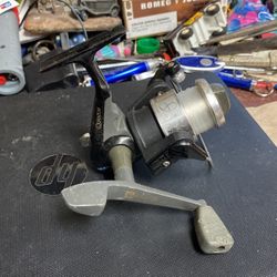 Quantum  Zebco Try Balance Energy E2-2 Like New