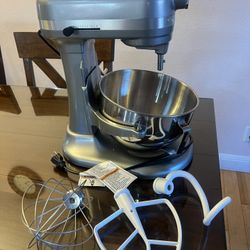 KitchenAid 5 Quart Lift Mixer