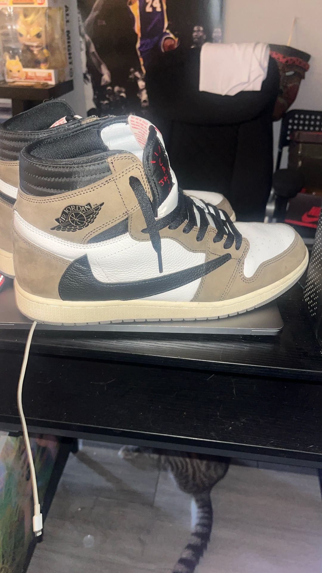 Jordan 1 Retro High OG SP Travis Scott Mocha