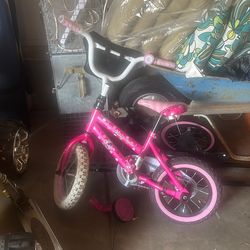 Toddlers Minnie mouse bike