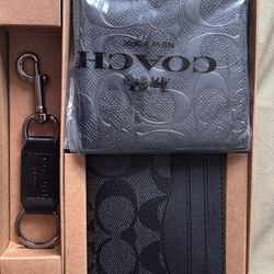 Coach wallet pack