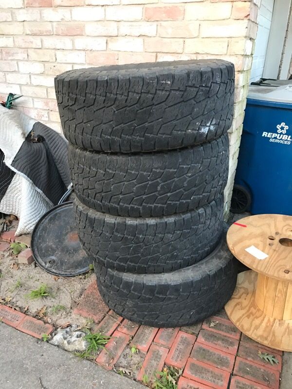 Nitto terra grappler 325x60r20