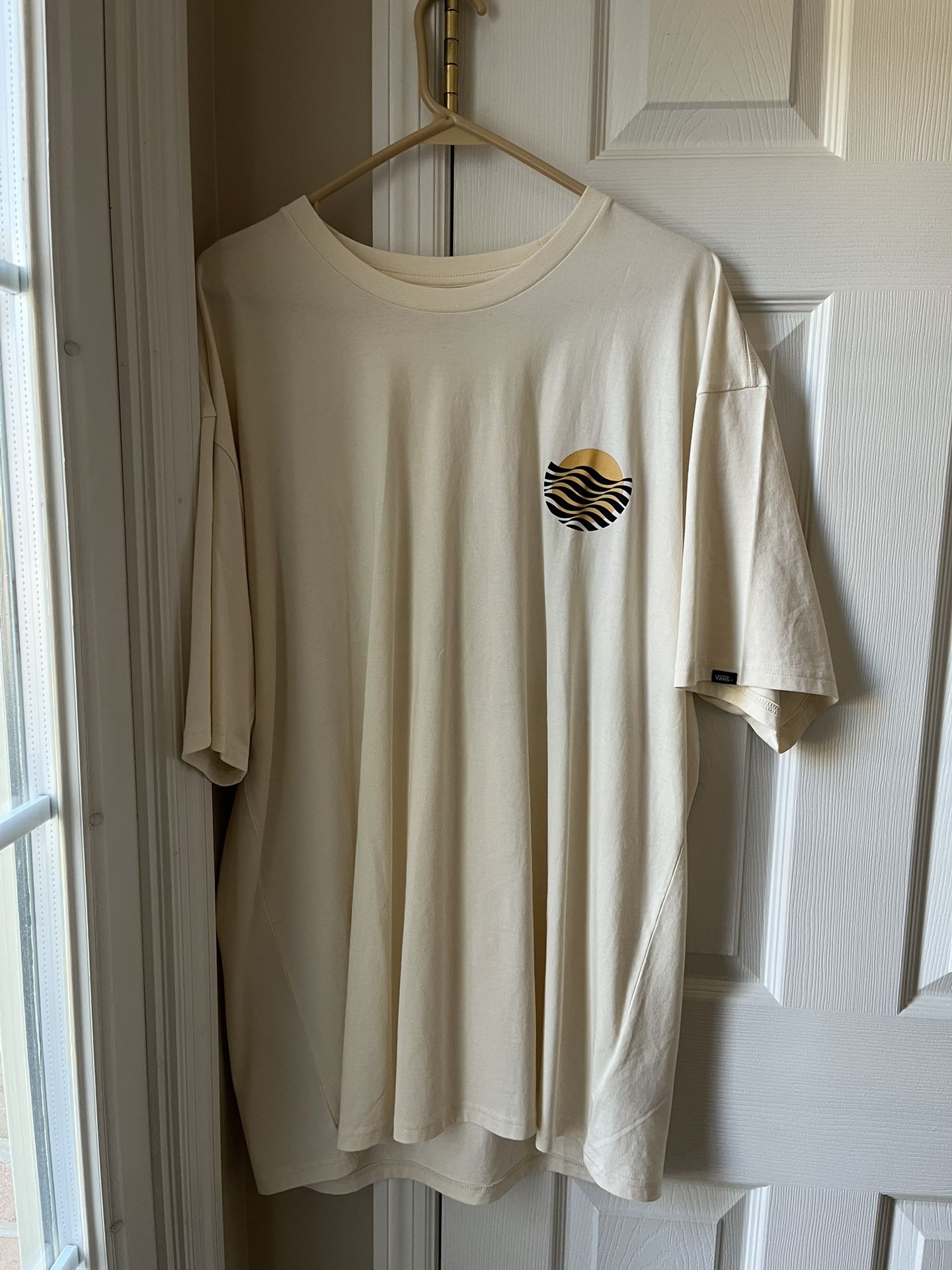 NWOT Vans Cream Graphic Tee, XL