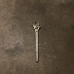 24 Inch Adjustable Wrench 