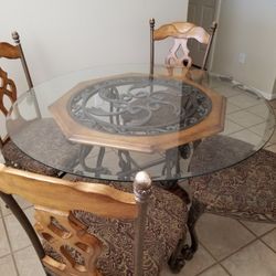Dining tables And  4 Chairs 