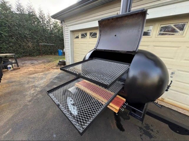 Heavy-Duty-Bbq/Smoker-Grill-Special-Edition