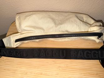 Baggu Medium Crescent Bag – Cream
