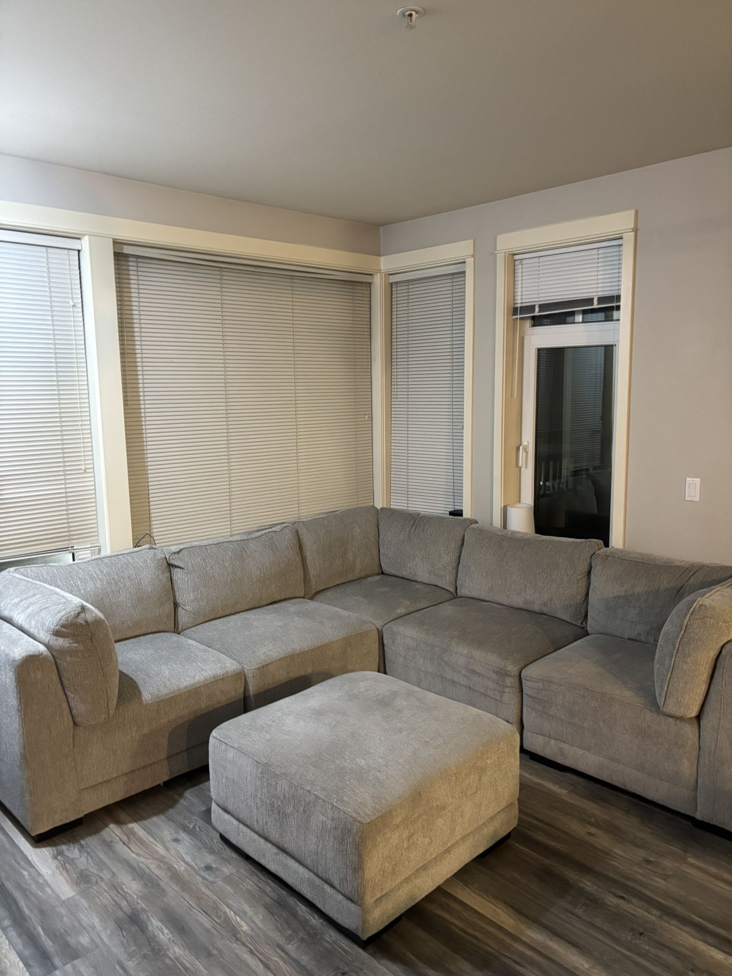Grey sectional Couch 